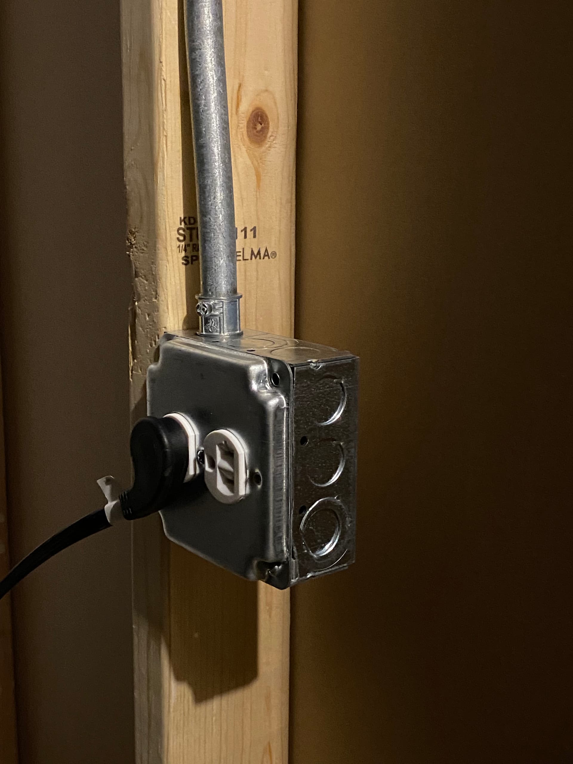 120-Volt Dedicated Circuit Installation for New Fridge image