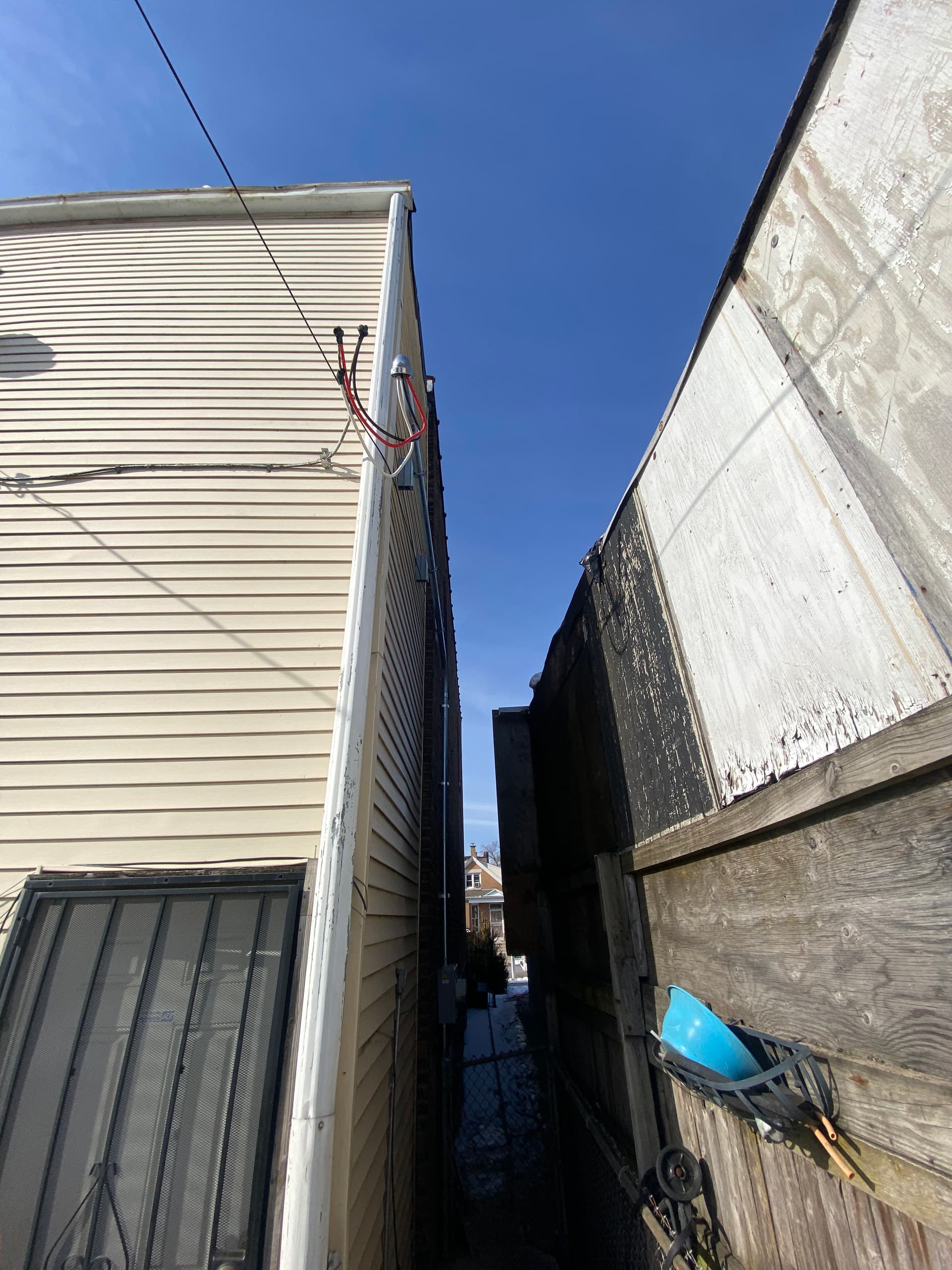 Gallery photos for Amping Up Power Efficiency in Chicago: Image #3