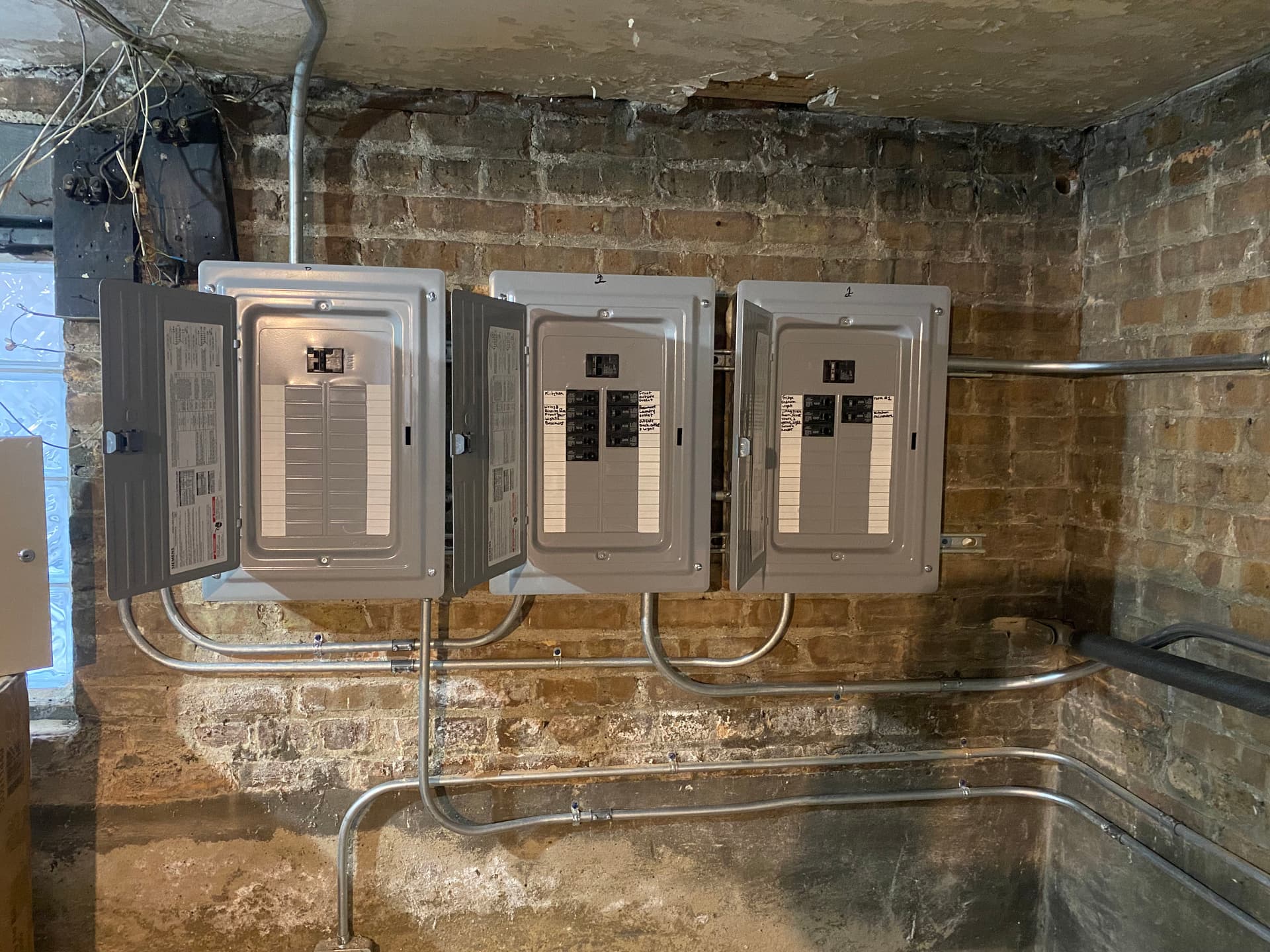 Gallery photos for Amping Up Power Efficiency in Chicago: Image #1