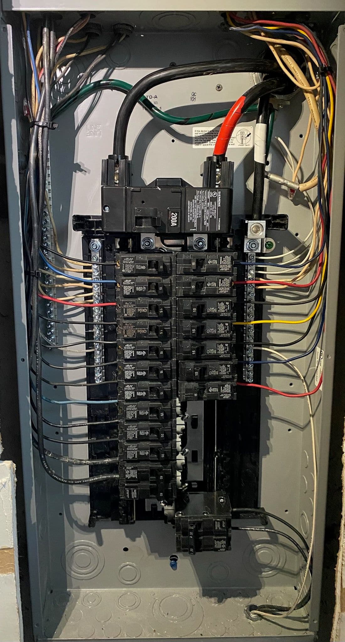 Clean and Safe 200A Breaker Panel Installation in Olympia Fields image